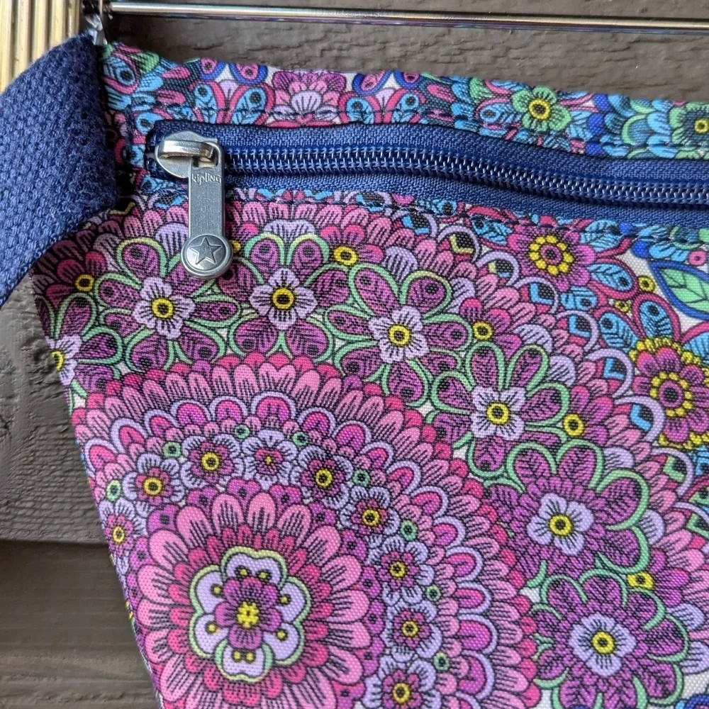Kipling Colorful Kaleidoscope Cross Body Fanny Pack Waist Belt - Picture 7 of 10
